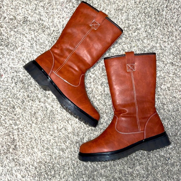 Outdoor Faux Leather Brown Boots - Picture 7 of 15